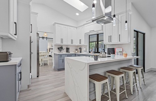 Port Charlotte Casa | Large Outdoor Living Space, Pool Table and Heated Pool - Oasis of Port Charlotte - Roelens