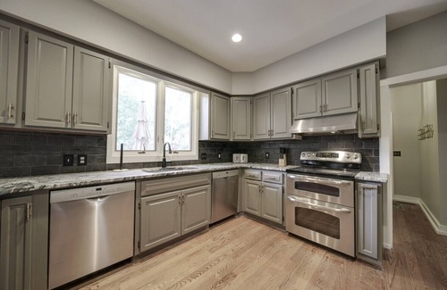 Pinehurst Casa | Large Pinehurst home tucked away in a quiet setting with private outdoor pool.