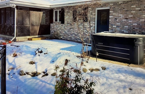 Three Oaks Casa | Large pool, hot tub, 5 BR, fire pit, playground; 8 min to Three Oaks & Beach