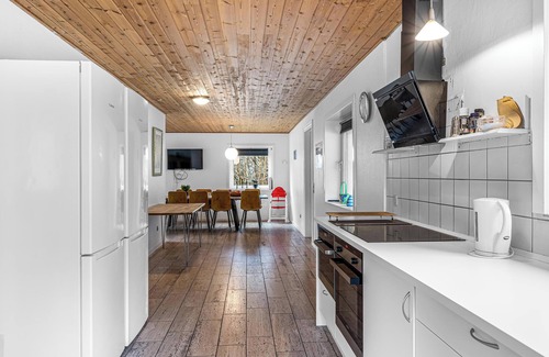 Brande Casa | Large pool house for 20 people, where hunting is allowed in the adjacent forest.