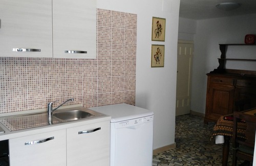 Fano Apartamento | Gran patio privado. Acuerdo de playa, alquiler de bicicletas, pizzería. Wifi gratis