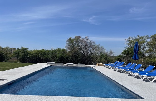 Nantucket Town Casa | Todo nuevo interior para 2020. Camina al pueblo. Perfecto para grupos grandes.