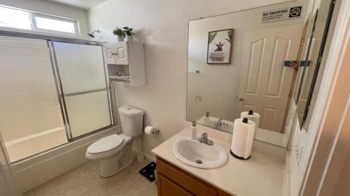 West Sacramento Casa | Large Private Room near Downtown Sac & Airport