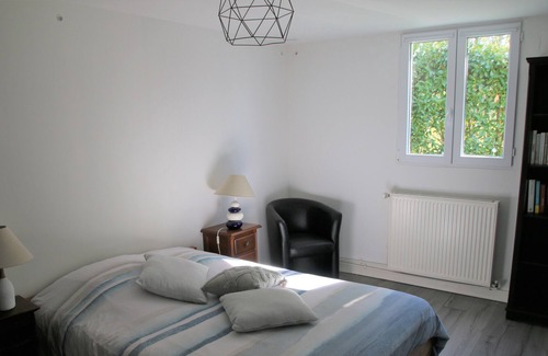 Arbonne Casa | Large, quiet T2 between sea and mountains
