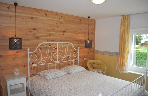 Saint-Germain-de-Salles Cabaña | Casa rural grande Bois le Duc