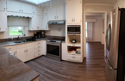 Fellowship Casa | Large renovated 4 bed, 3bath, 4 miles to WEC, golf course views