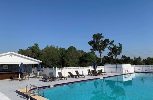 Fellowship Casa | Large renovated 4 bed, 3bath, 4 miles to WEC, golf course views
