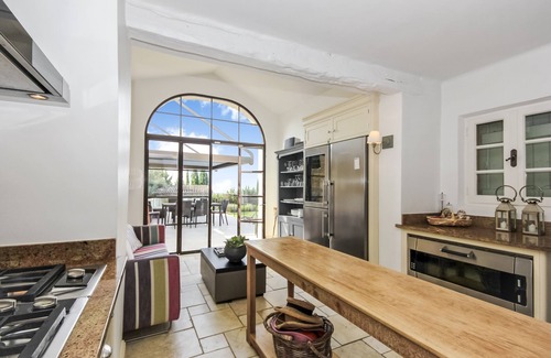 Le Plan-de-Grasse Casa | Gran bastida renovada en el sur de Francia, cerca de Valbonne