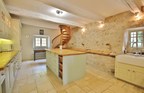 Le Plan-de-Grasse Casa | Gran bastida renovada en el sur de Francia, cerca de Valbonne