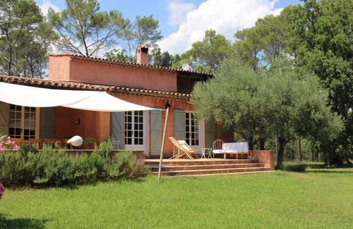 Entrecasteaux Villa | Gran casa provenzal en 1 ha en el campo con piscina, piscina tranquila
