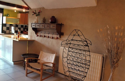 Terrats Casa | Casa amplia renovada al estilo catalán, en el corazón de un viñedo en medio del