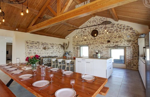 Sail-les-Bains Cabaña | Gran casa renovada con piscina climatizada, sala de juegos, para 14 personas en Sail-les-Bains