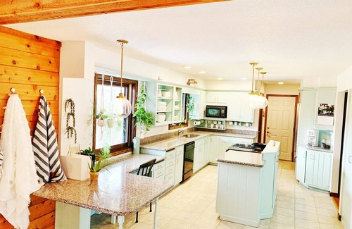 Mendota Heights Casa | Grandes minutos de retiro de Downtowns, Mall of America y el aeropuerto