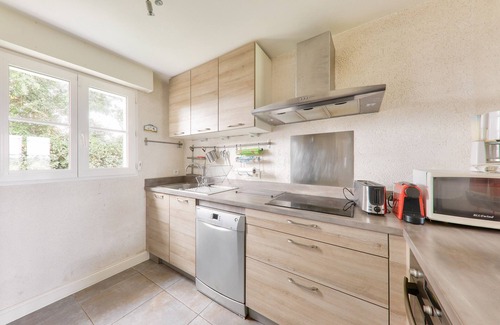 Saint-Philibert Chalet De Esquí | Amplia casa con vista al río para 8 en St Philibert