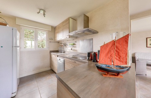 Saint-Philibert Chalet De Esquí | Amplia casa con vista al río para 8 en St Philibert