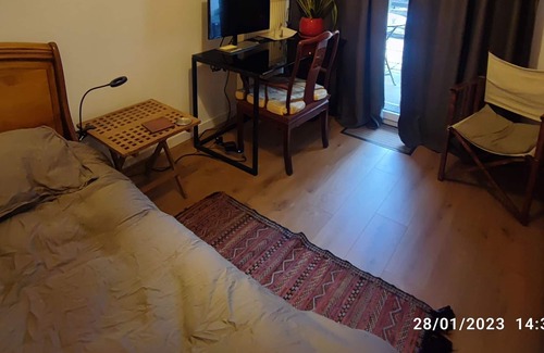 Le Kremlin-Bicetre Apartamento | Large room with garden, close to Paris center