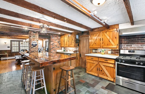 Wilmington Casa | Large rustic home with gameroom. Near lakes, skiing, walk to downtown.