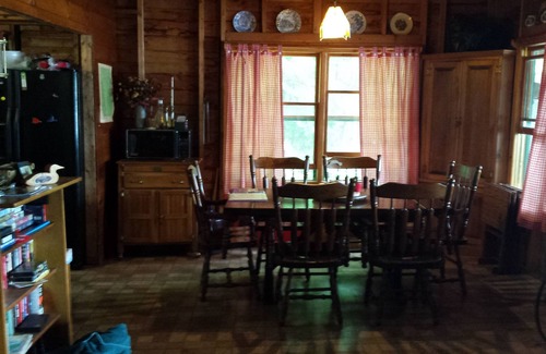 Parsonsfield Cabaña | Gran cabaña rústica Lakeside En el sur de Maine, idónea para niños Se aceptan mascotas