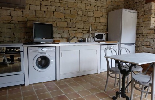 Saignon Casa | Gran estudio con piscina en un nido verde en el corazón del Luberon.