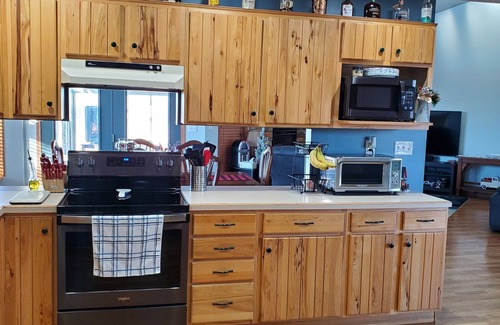 Olpe Casa | Large spacious house located in quiet neighborhood