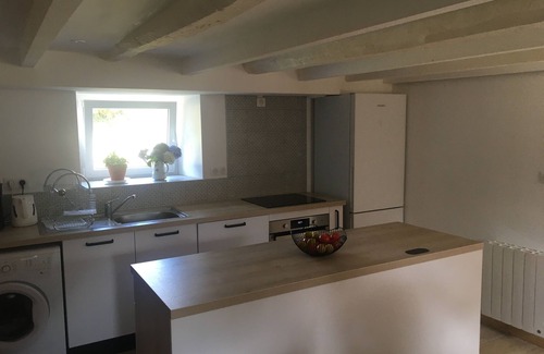 Cleden-Cap-Sizun Casa | Large stone house 500 m from the sea and hiking trails