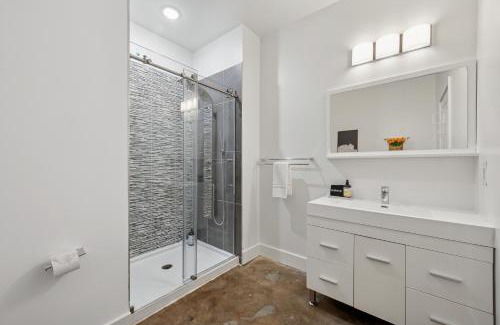 Brewerytown Apartamento | Large Studios, 1BR, Free Parking Gym, Game Room
