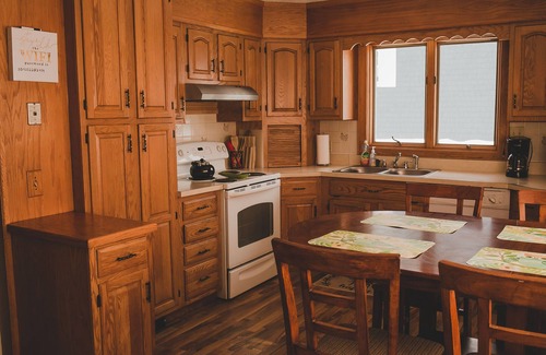 Sherman Station Casa | Large Summer Rental - Near Baxter State Park