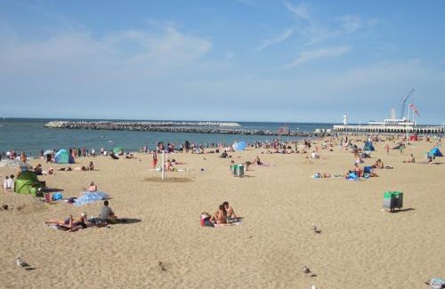 Ostend City Centre Apartamento | Large sunny and bright apartment with park view