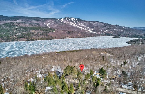 Mont-Tremblant Chalet De Esquí | Large Swiss-style chalet