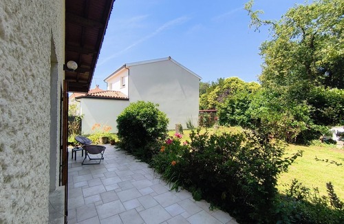 Eysines Apartamento | Large T2 apartment with garden 5 minutes from the racecourse