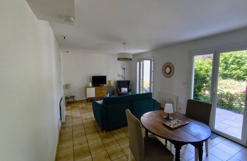Eysines Apartamento | Large T2 apartment with garden 5 minutes from the racecourse