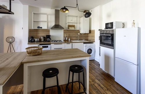 Angouleme Apartamento | Apartamento-Ciudad-Baño con ducha
