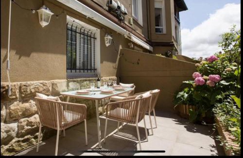 Algorta Apartamento | Large terrace 3 minutes from the beach