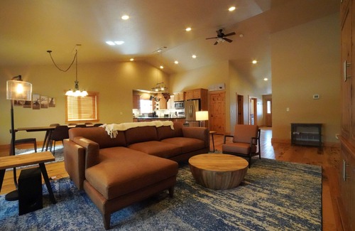 Driggs Casa | Large Teton Family Home w/Hot Tub + Pool Table