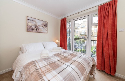Reading Apartamento | Large & Tranquil Riverside Flat with Thames Views - Pass the Keys