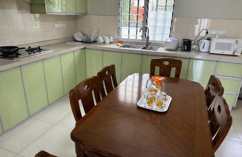 Suva Apartamento | Large two-bedroom apartment-free parking