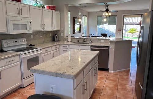 Surprise Casa | Large Updated 3-bedroom house in Surprise with pool
