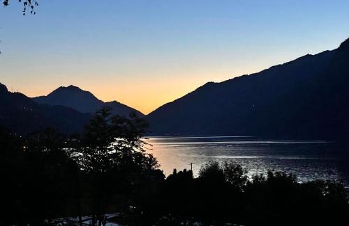Quarten Apartamento | Large vacation home with mountain views