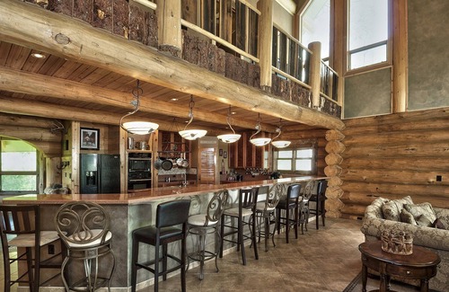 Collbran Cabina | Large Vega Lake Colorado Luxury REAL LOG CABIN
