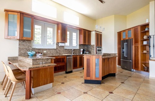 Quebrada Fajardo Apartamento | Large Villa Claramar