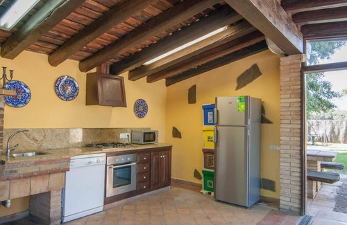 Riudarenes Villa | Casa Rural para 20pers, a 45min de Barcelona, BBQ, Futbolín, WiFi