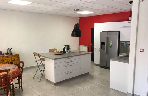 12th Arrondissement Villa | Gran villa en Marsella con piscina