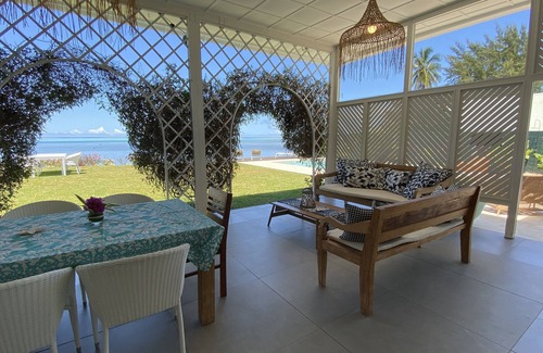 Paea Casa | Gran villa Le Ficus junto al mar con piscina