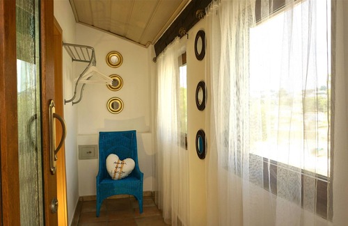Paratella Cabaña | Gran Villa con 3 Casas Independientes. Diseñada para Disfrutar en Familia.