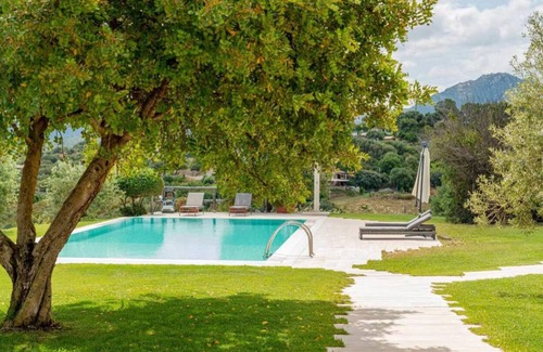 Porto Rotondo Villa | Gran villa con piscina, rodeada de vegetación, vistas al mar - Costa Smeralda
