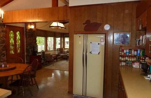 Eden Isle Casa | Casa grande, vintage, totalmente equipada, parcialmente accesible para discapacitados- Eden Isle