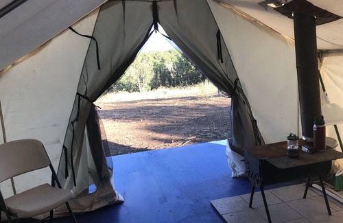 Montrose Alquiler De RV | Large Walk-In Tent # 1 amidst 2 million acres of wilderness !