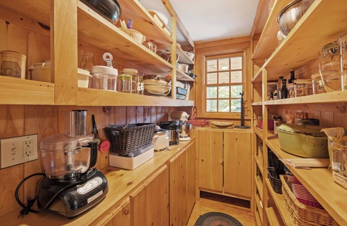 Holderness Casa | Pet Friendly Home with Hot Tub | Bank of NH Pavillion 19 mins