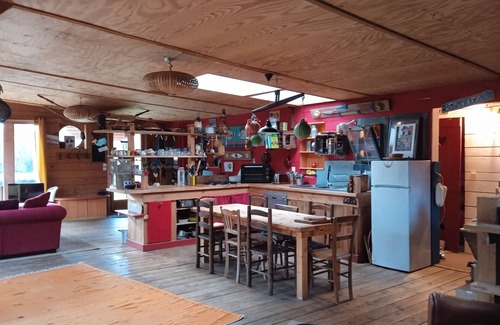 Saint-Jean-Trolimon Casa | Large wooden house near the sea