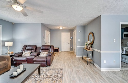 Fayetteville Casa | Large Yard, Office Space: Fayetteville Family Home